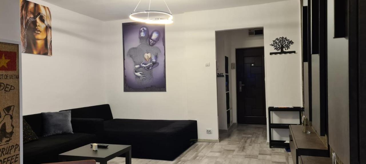 Apartment Tiki's Bar Bukarest