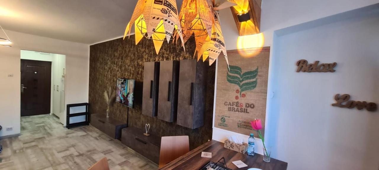 Tiki's Bar דירה